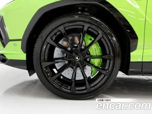 Lamborghini Urus, 2024 — миниатюра 5