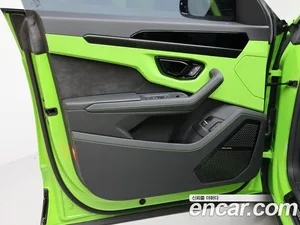 Lamborghini Urus, 2024 — миниатюра 6