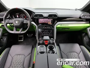 Lamborghini Urus, 2024 — миниатюра 7