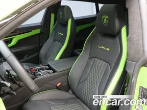Lamborghini Urus, 2024 — миниатюра 8