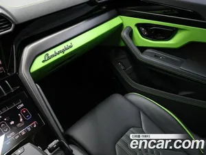 Lamborghini Urus, 2024 — миниатюра 17