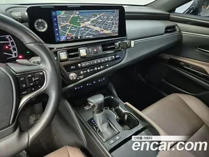 Lexus ES, 2024 — миниатюра 10