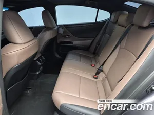Lexus ES, 2024 — миниатюра 12