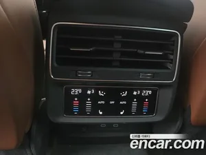 Audi Q7, 2023 — миниатюра 13
