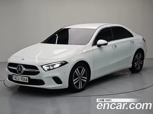 Mercedes-Benz A-Class, 2022 — миниатюра 1
