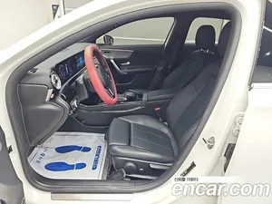Mercedes-Benz A-Class, 2022 — миниатюра 10