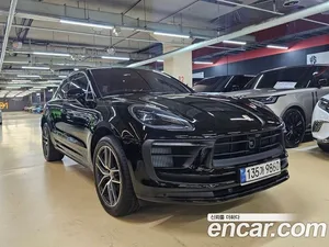Porsche Macan, 2022 — миниатюра 3