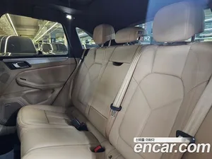 Porsche Macan, 2022 — миниатюра 8