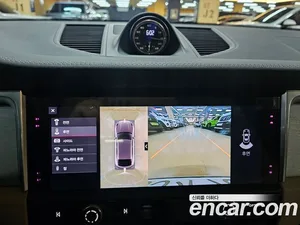Porsche Macan, 2022 — миниатюра 11