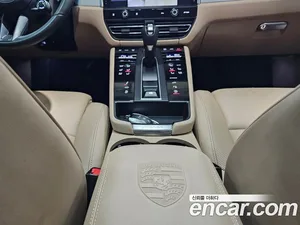 Porsche Macan, 2022 — миниатюра 14