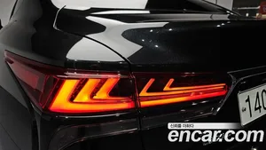 Lexus LS, 2022 — миниатюра 8