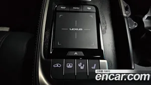 Lexus LS, 2022 — миниатюра 31