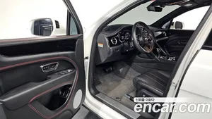 Bentley Bentayga, 2024 — миниатюра 13