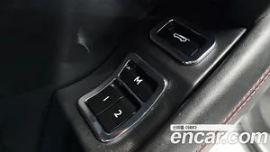 Bentley Bentayga, 2024 — миниатюра 28