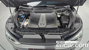 Kia EV6, 2022 — миниатюра 6