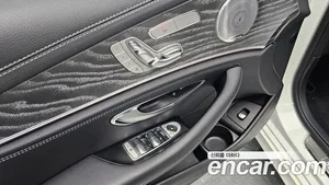 Mercedes-Benz E-Class, 2021 — миниатюра 28