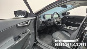 Kia EV6, 2022 — миниатюра 13