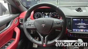 Maserati Levante, 2022 — миниатюра 13
