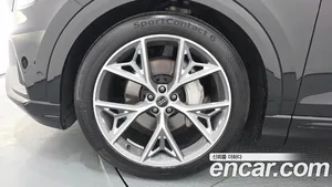 Audi Q8, 2023 — миниатюра 5