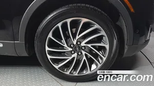 Lincoln Nautilus, 2019 — миниатюра 7
