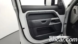 Land Rover Defender, 2022 — миниатюра 14