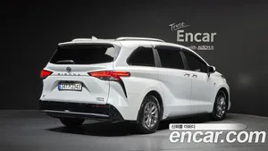 Toyota Sienna, 2023 — миниатюра 1