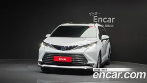 Toyota Sienna, 2023 — миниатюра 2