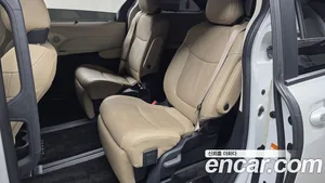 Toyota Sienna, 2023 — миниатюра 15