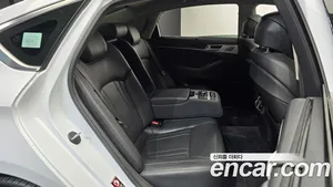 Genesis G80, 2017 — миниатюра 11
