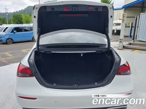 Mercedes-Benz E-Class, 2021 — миниатюра 5