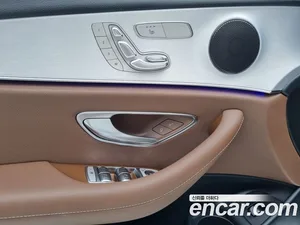 Mercedes-Benz E-Class, 2021 — миниатюра 14