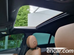 Mercedes-Benz E-Class, 2021 — миниатюра 17
