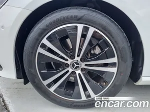 Mercedes-Benz E-Class, 2021 — миниатюра 19