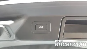 Land Rover Range Rover Velar, 2024 — миниатюра 30
