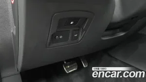 Land Rover Range Rover Velar, 2024 — миниатюра 36