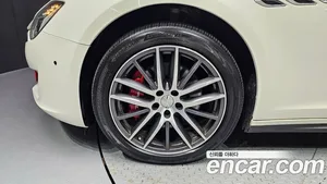 Maserati Ghibli, 2018 — миниатюра 5
