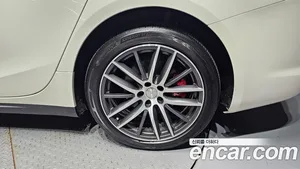 Maserati Ghibli, 2018 — миниатюра 7