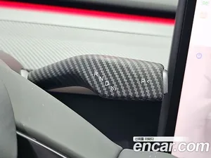 Tesla Model Y, 2025 — миниатюра 9