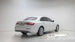 Mercedes-Benz E-Class, 2023 — миниатюра 2