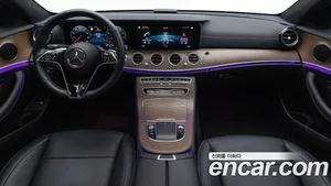 Mercedes-Benz E-Class, 2023 — миниатюра 7