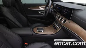 Mercedes-Benz E-Class, 2023 — миниатюра 9