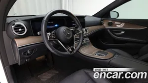 Mercedes-Benz E-Class, 2023 — миниатюра 13