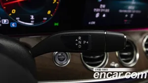 Mercedes-Benz E-Class, 2023 — миниатюра 19