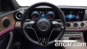 Mercedes-Benz E-Class, 2023 — миниатюра 20