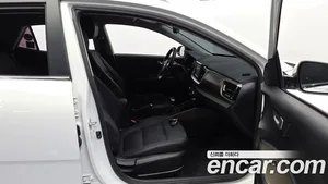 Kia Stonic, 2019 — миниатюра 16