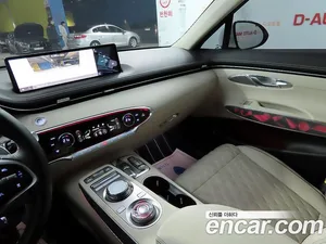 Genesis GV70, 2024 — миниатюра 12