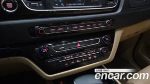 Kia Carnival, 2018 — миниатюра 24