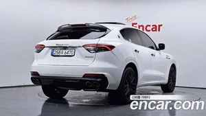 Maserati Levante, 2022 — миниатюра 2