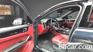 Porsche Cayenne, 2022 — миниатюра 13