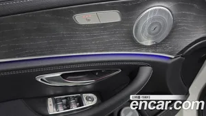 Mercedes-Benz E-Class, 2021 — миниатюра 25